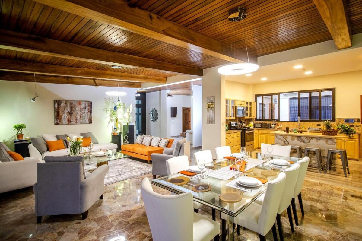 Open Space Concept That Allows For Multiple Places To Hang Out Apartment San Salvador